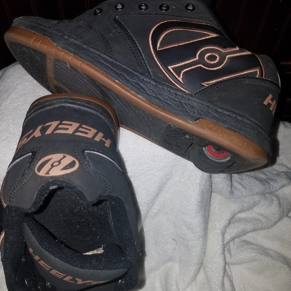 Boys Heelys Roller Skate Sneaker